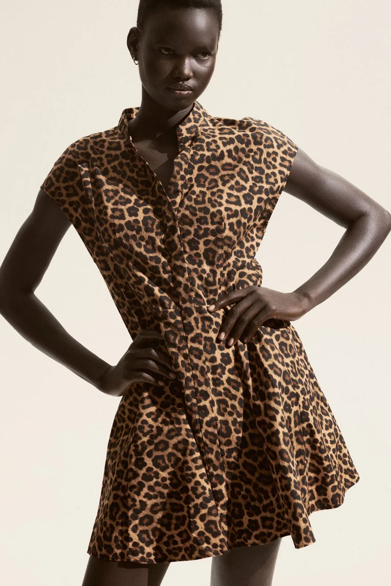 اتش اند ام فستان من البوبلين بحافة واسعة