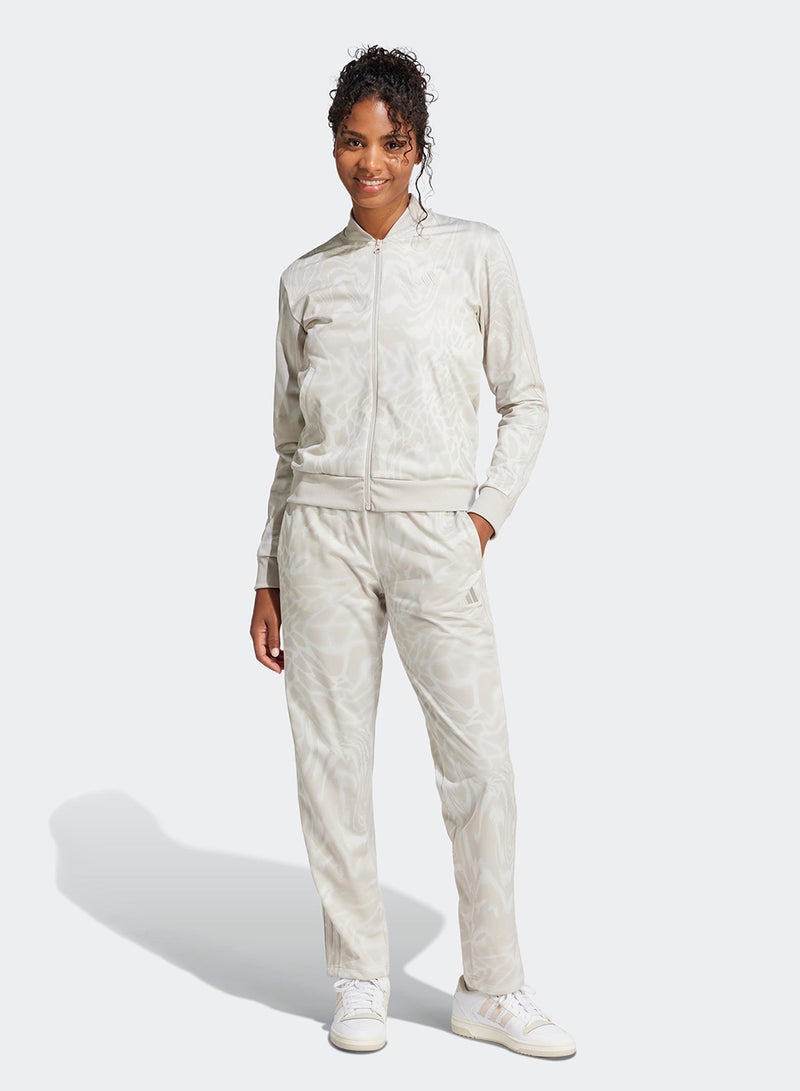 Adidas 3-Stripes Essential Tracksuit - Image 1