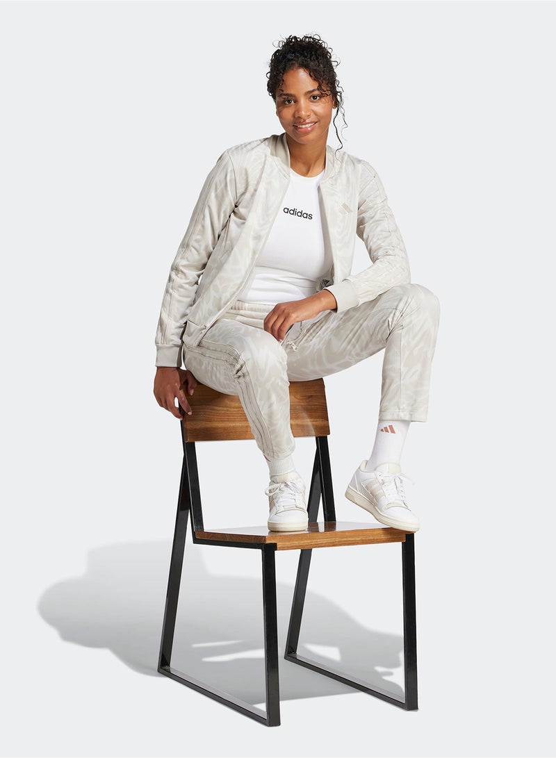 Adidas 3-Stripes Essential Tracksuit - Image 5