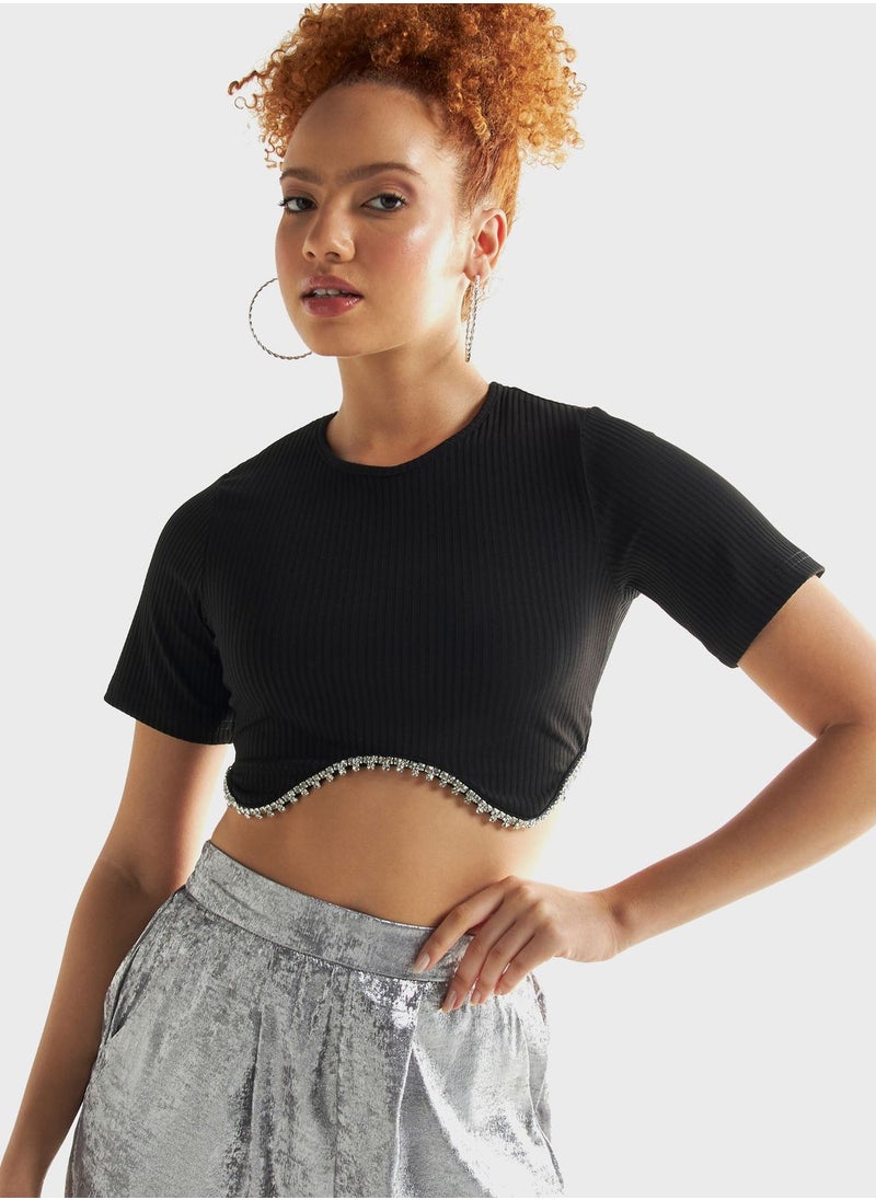 Crew Neck Embellished Crop Top - pzsku/Z5A90623848193F726CEEZ/45/_/1708359761/7b0adb43-d6df-4980-990c-bd74bfae211d