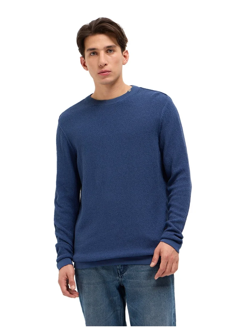 THE BEAR HOUSE Men’s Long Sleeve T-Shirt | Casual, Comfortable & Stylish Everyday Wear | Perfect for Work, Travel, or Relaxed Outfits | Versatile All-Season Essential for Any Occasion