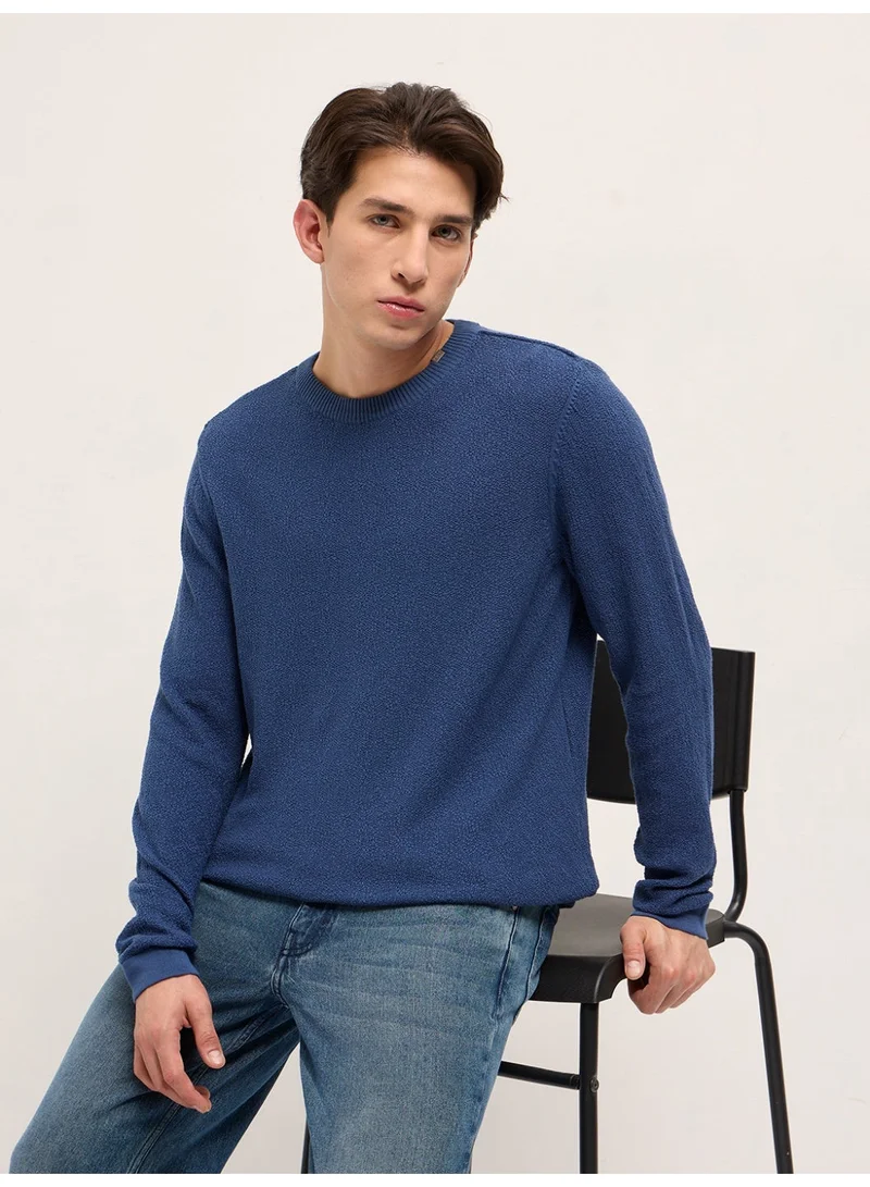 THE BEAR HOUSE Men’s Long Sleeve T-Shirt | Casual, Comfortable & Stylish Everyday Wear | Perfect for Work, Travel, or Relaxed Outfits | Versatile All-Season Essential for Any Occasion