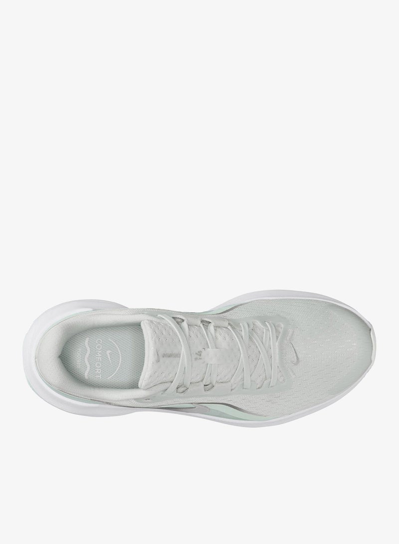 Nike Downshifter 14 - Image 3
