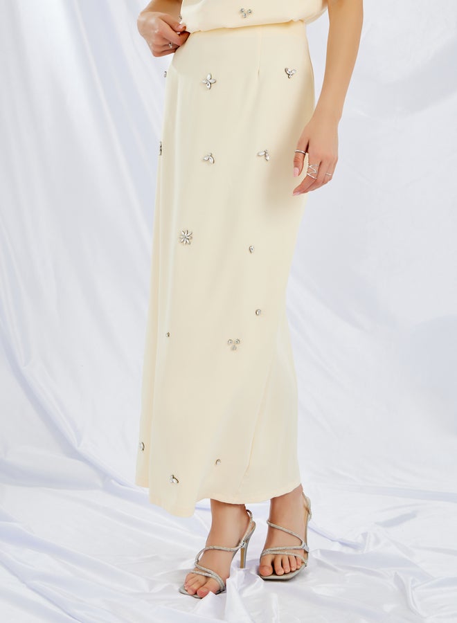 Styli Embellished Short Sleeve Top and Skirt Co-Ords  - Image 5