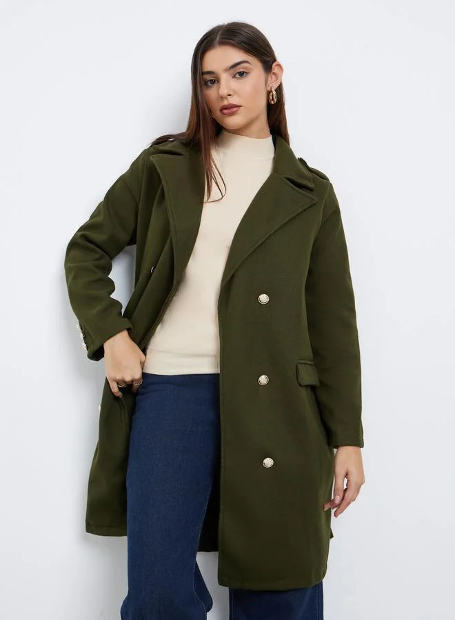 ستايلي معطف بمظهر الصوف وصفين أزرار مع قصة عادية