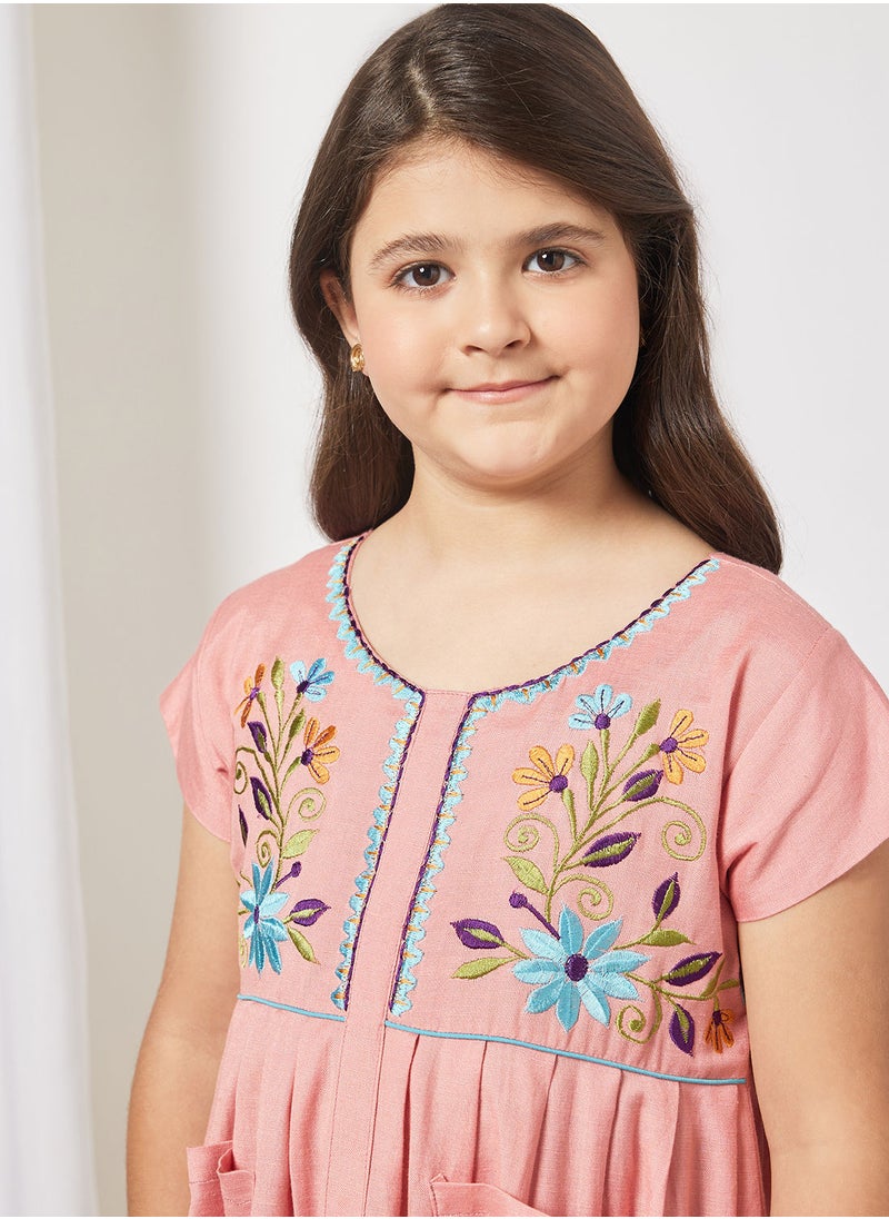 HANA & SARA - Kids Embroidered Detail Jalabiya - Image 1