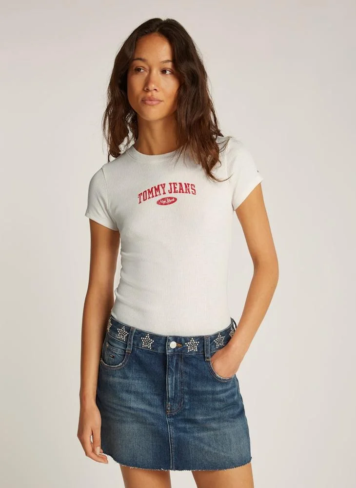 TOMMY JEANS Logo Ribbed T-Shirt