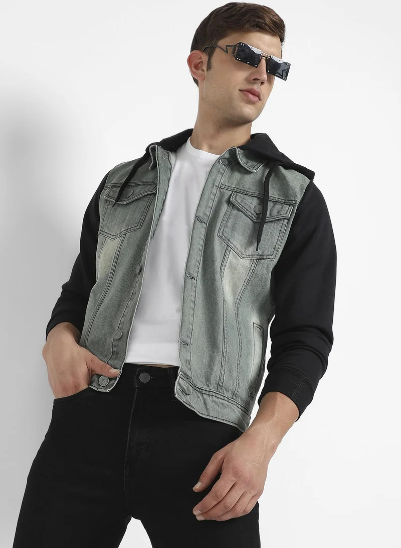 Campus Sutra Men's Grey & Black Light-Wash Denim Jacket With Sweatshirt Sleeve