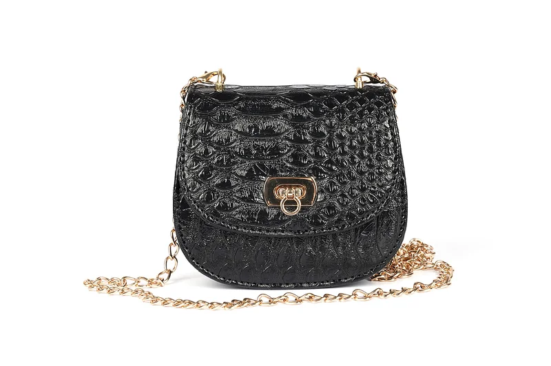 Cuple Small bag with a modern embossed design, in black color with a golden metal lock and an elegant .