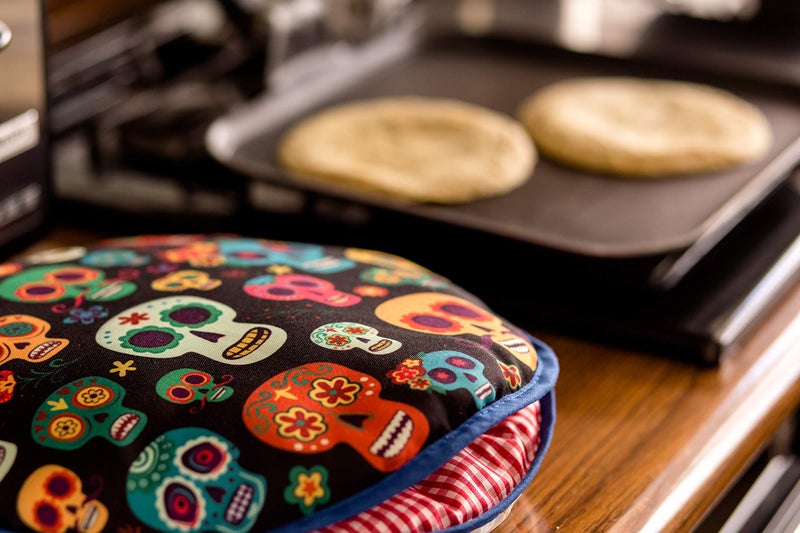La Tortilla Oven Insulated and Microwaveable, Fabric Pouch Keeps Them Warm for up to One Hour! Perfect Holder for Corn & Flour, Insulated Keeper! - Image 4