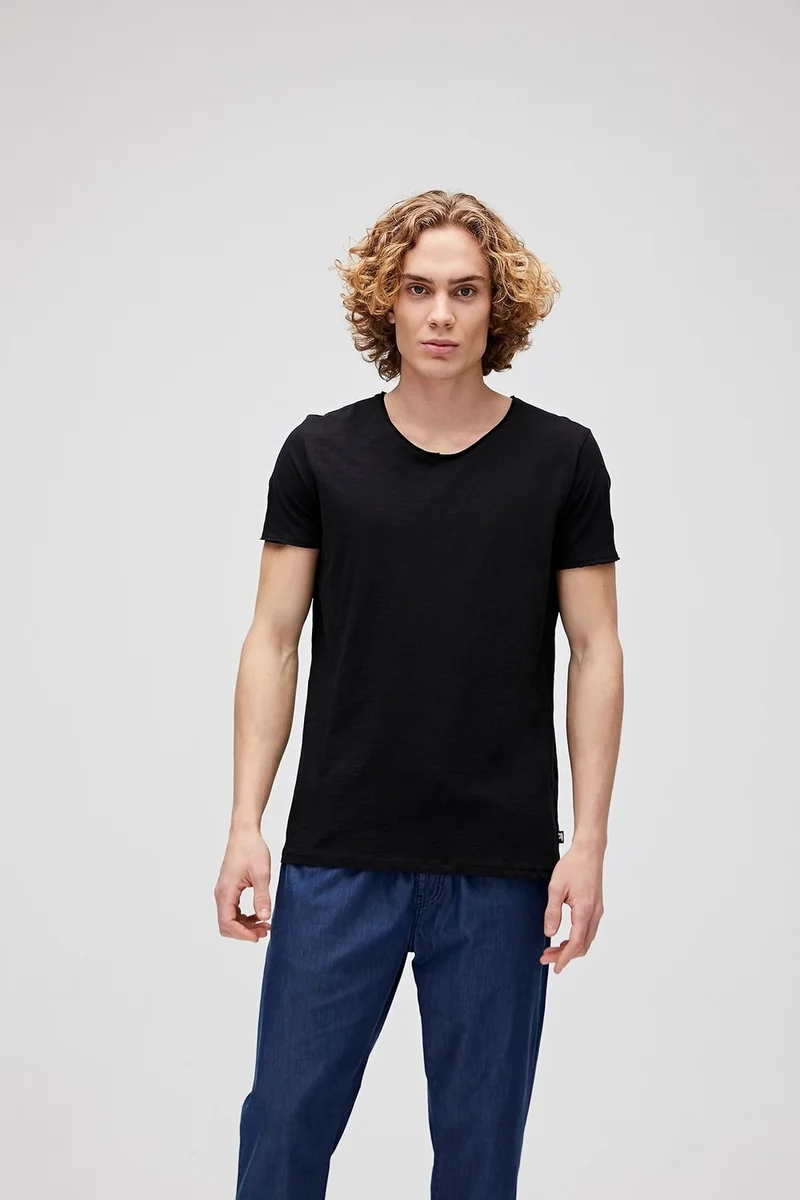 Bad Bear V-Neck T-Shirt Black Men's T-Shirt 18.01.07.012-C01