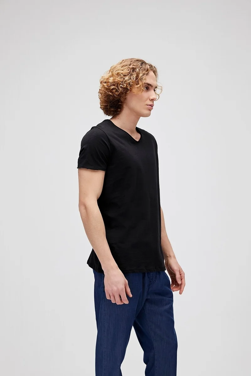 Bad Bear V-Neck T-Shirt Black Men's T-Shirt 18.01.07.012-C01