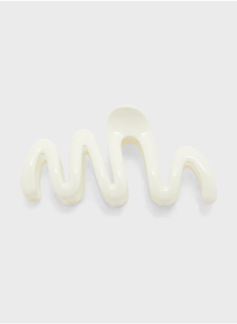 ايلا Wavy Hair Claw Clip