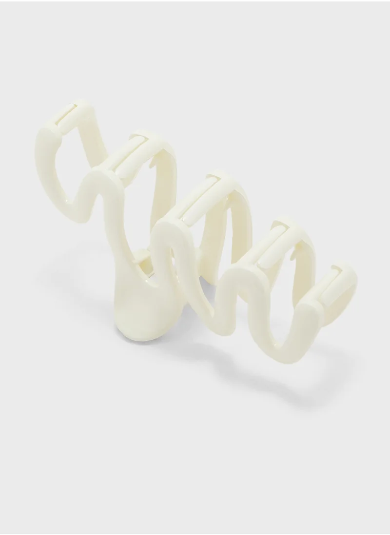 ايلا Wavy Hair Claw Clip