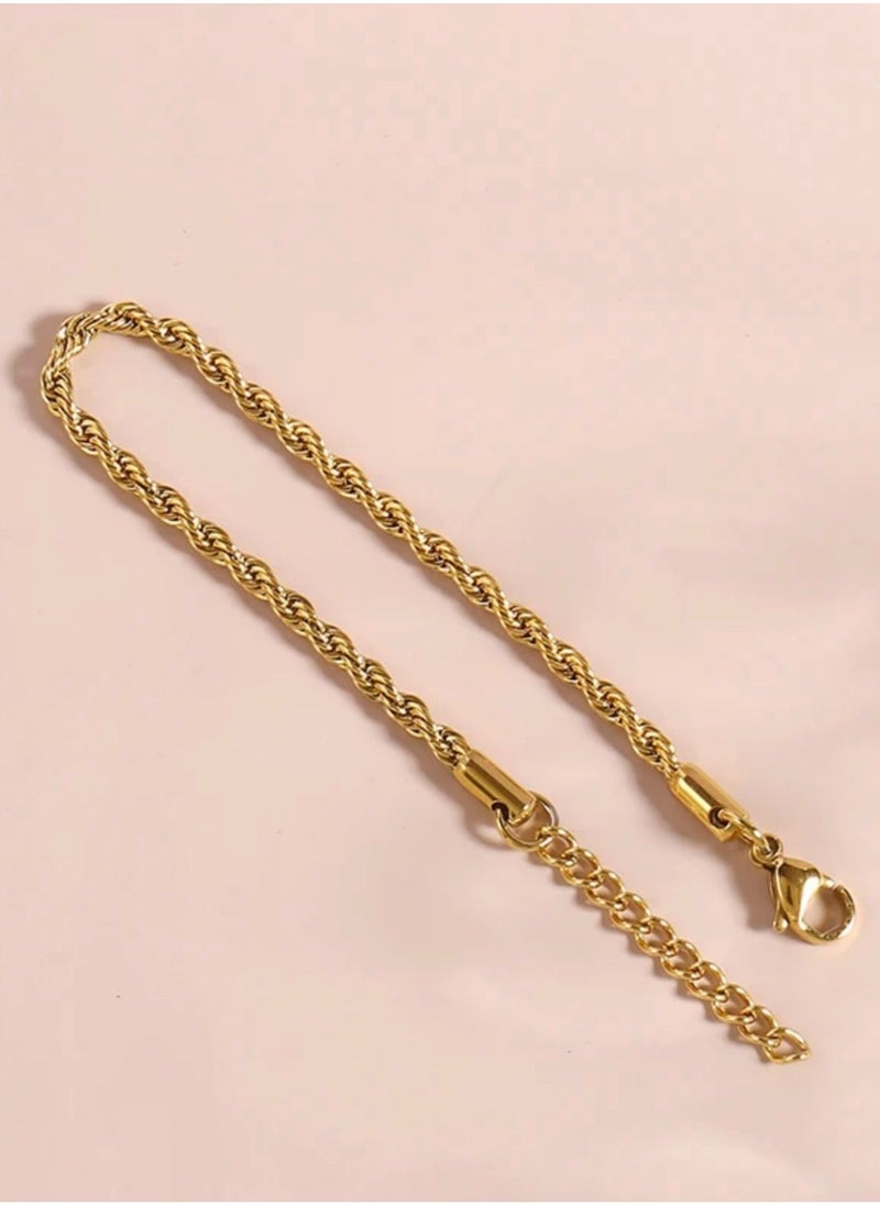 sixtyfour Elegant 18k Gold Plated Bracelet For Women  - Image 4