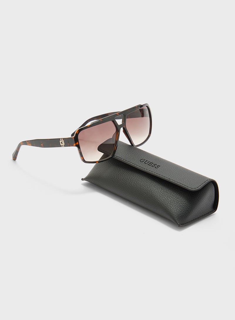 GUESS Gu0022352F61 Wayfarers Sunglasses  - Image 4