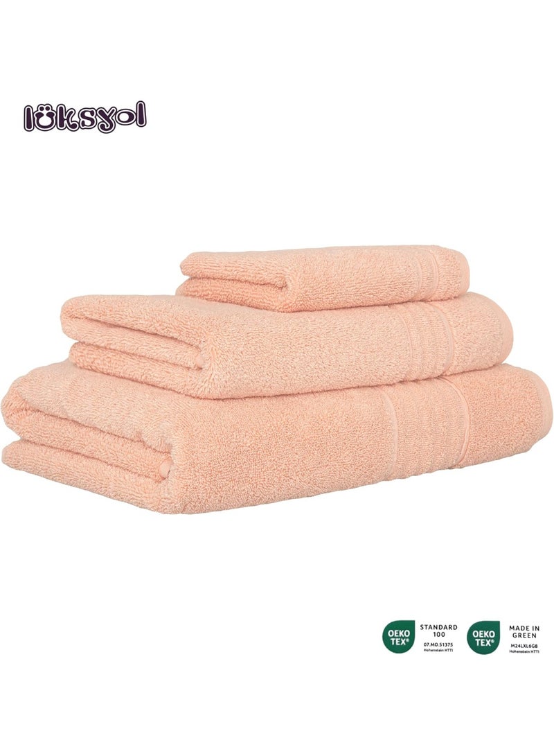 لوكسيول طقم مناشف فاخرة من لوكسيول - 100٪ قطن تركي نقي - وزن 600 GSM - ناعم جداً وذو امتصاص عالي - طقم 3 قطع (1 منشفة حمام 140×70، 1منشفة يد 50×70، 2 منشفة وجه 50×30) - جودة فندقية فاخرة ومناسبة للمنتجعات - تصميم أنيق وعصري - معتمد من أوكو-تكس (صنع بطريقة مستدامة ومعيار 100) - وردي - منشفة مثالية للاستخدام اليومي أو لضيوفك أو للهدايا - ناعمة على البشرة ولا تتلاشى ألوانها مع الغسيل - قابلة للغسل بالغسالة وتدوم طويلاً - فخامة ملموسة في كل مرة تستخدمها فيها - طقم مناشف عملي وأنيق يناسب المنزل أو السفر أو النادي الصحي - مناشف لوكسيول مصممة لتجمع بين الجودة العالية والأناقة - Image 3