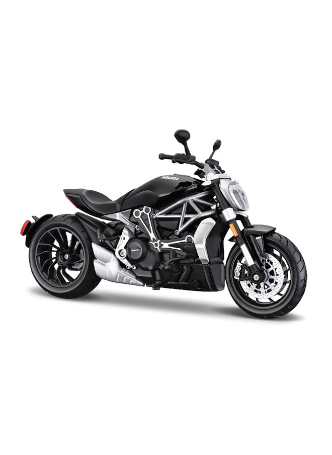 Maisto - 1:12 Motorcycles With Stand - Image 1