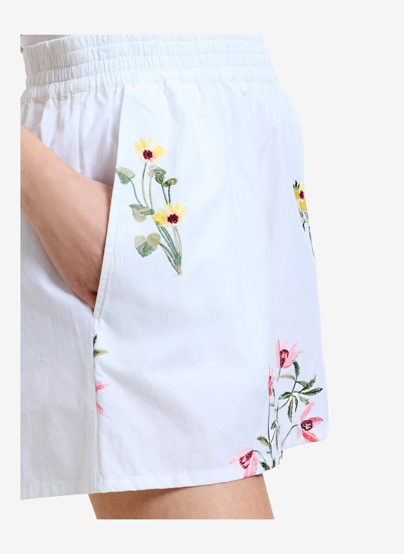 French Connection Women's Cotton Floral Embroidered White Shorts - Image 5