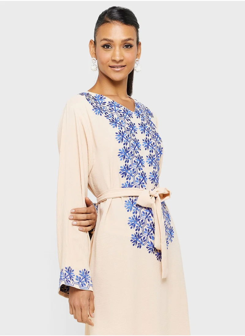 hayas closet Embroidered Belted Jalabiya