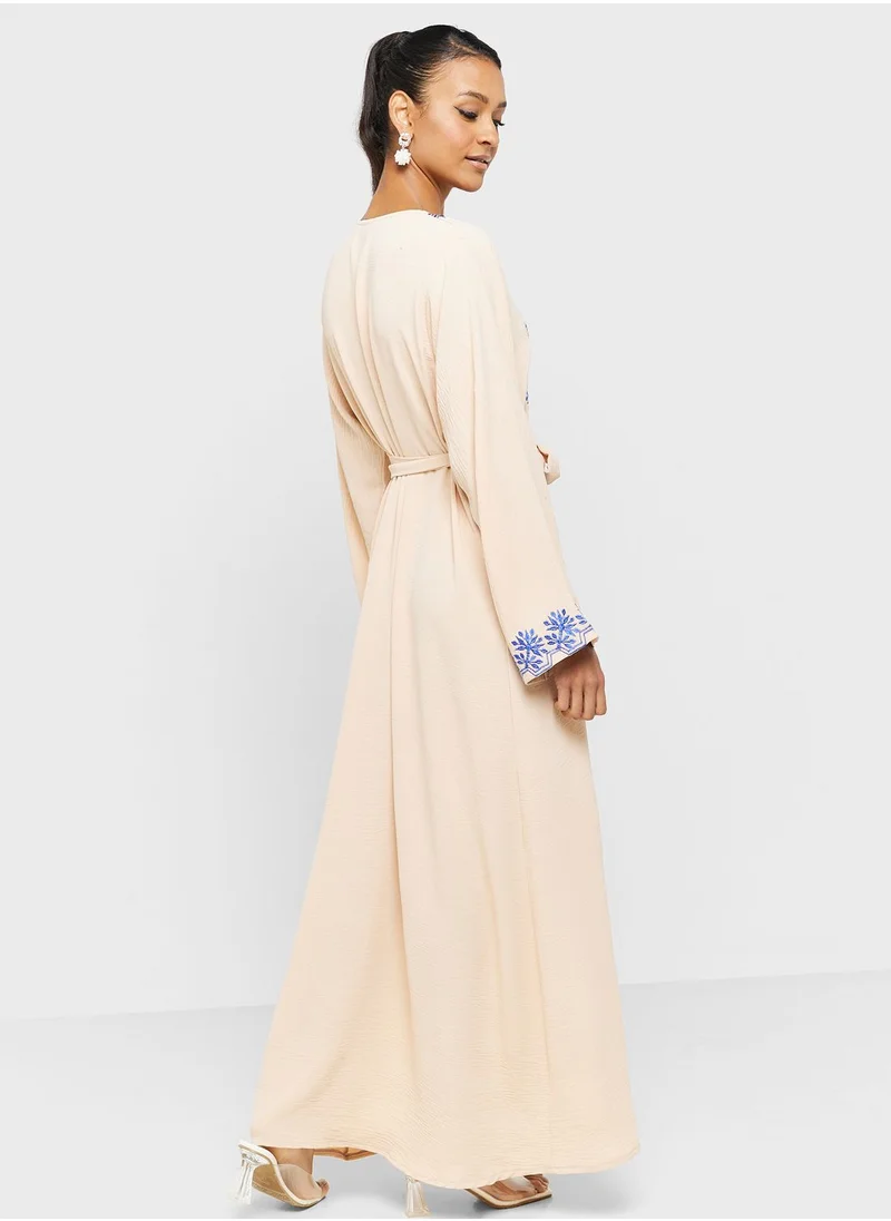 hayas closet Embroidered Belted Jalabiya