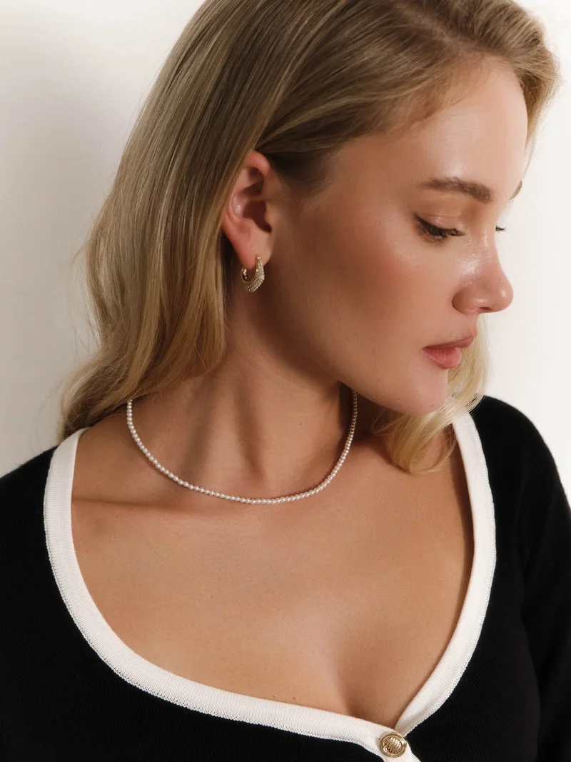 Pearlescent beads necklace