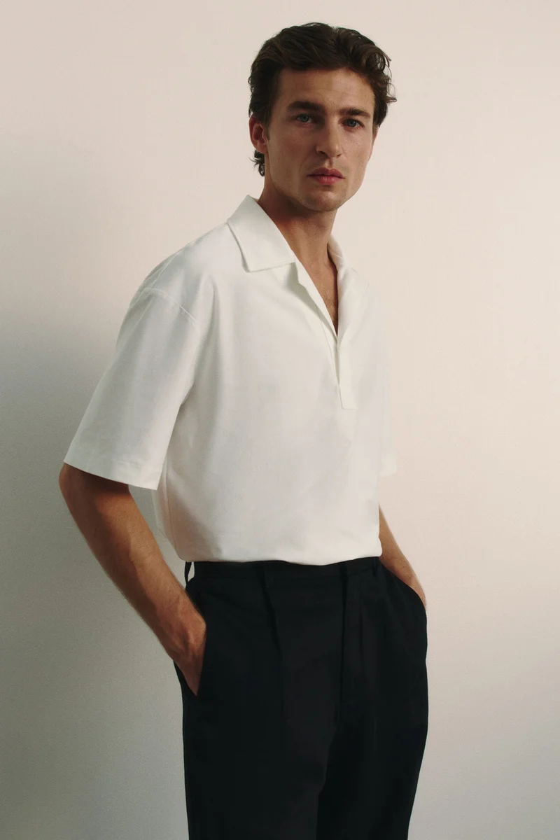 اتش اند ام تي-شيرت بولو بقصة واسعة