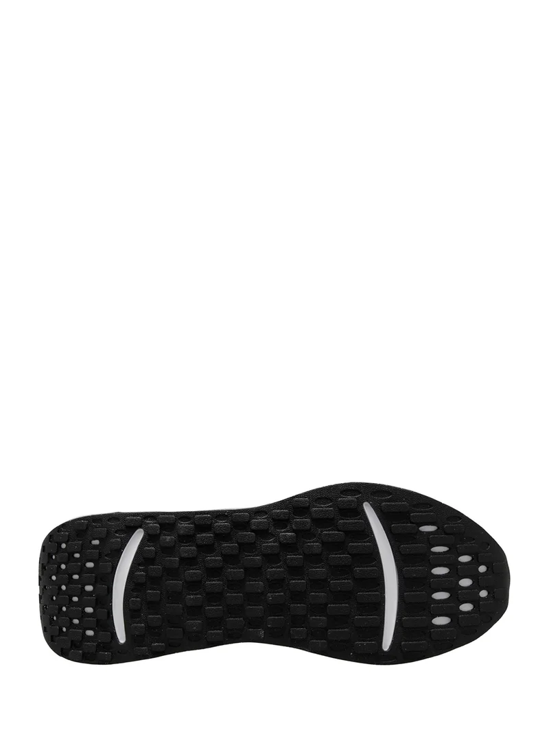 Nike Legend Essential 4