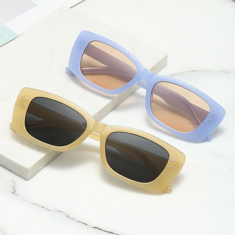 Polygon Cat Eye Sunglasses With Diamonds For Men Women - Image 3