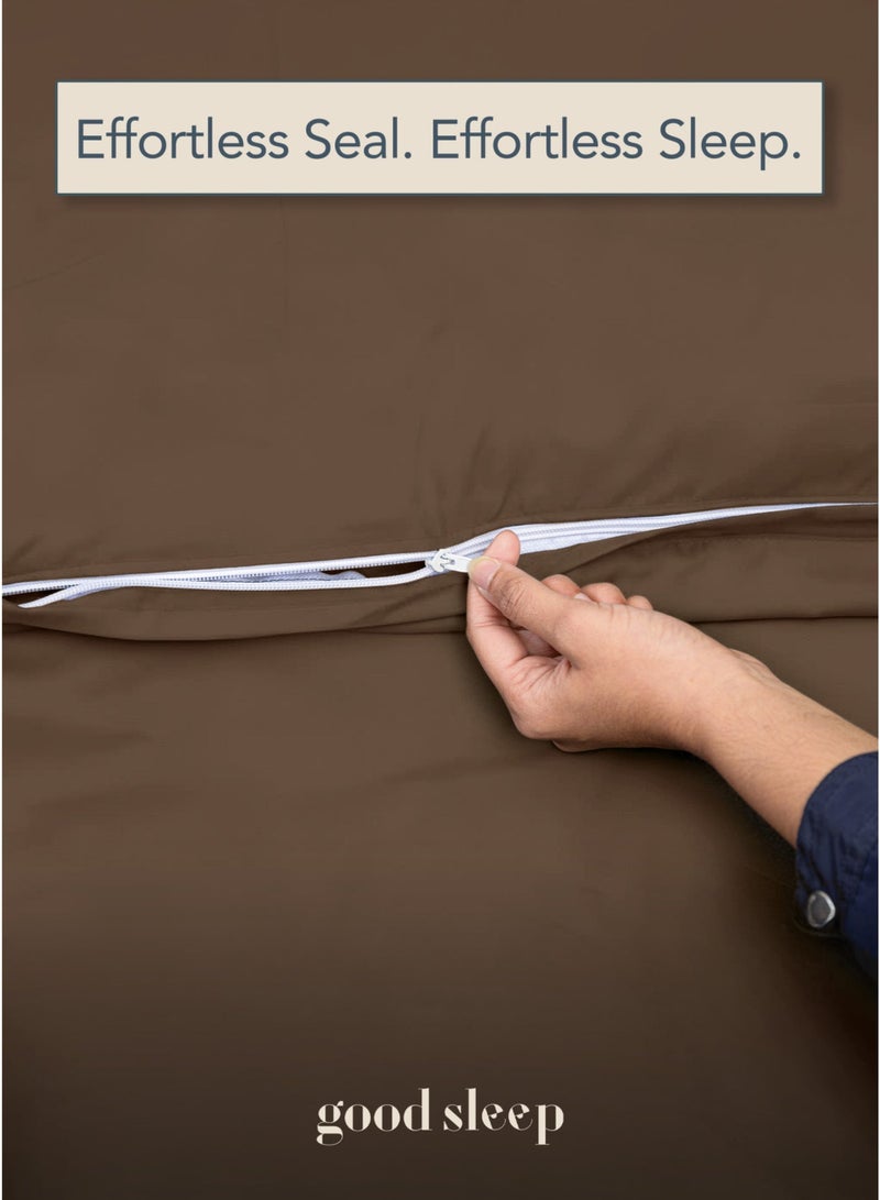 نوم جيد طقم لحاف فاخر مزدوج الألوان – 6 قطع بحجم كينغ (220×240 سم) | ألوان متعاكسة ناعمة ومقاومة للتجاعيد | صناعة دبي | يشمل غطاء لحاف بسحّاب، ملاءة مطاطية و 4 أغطية وسادة - Image 5