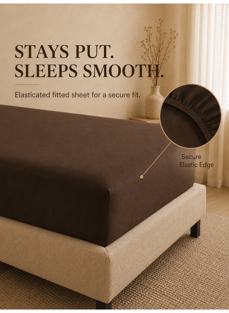 نوم جيد طقم غطاء لحاف كينج 6 قطع من Good Sleep | 220×240 سم | بني بلونين قابل للعكس | غطاء لحاف بسحاب مع شرشف بمطاط و4 أكياس وسائد | فائق النعومة ومقاوم للتجاعيد | صنع في دبي - Image 5