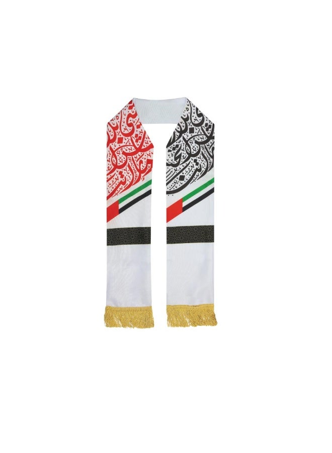 وشاح ساتان لليوم الوطني لدولة الإمارات العربية المتحدة (٢٠ قطعة) | تصميم شرق أوسطي تقليدي مع شرابات ذهبية | المقاس: ١٤٥ × ١٥ سم | أسود وأبيض - Image 2