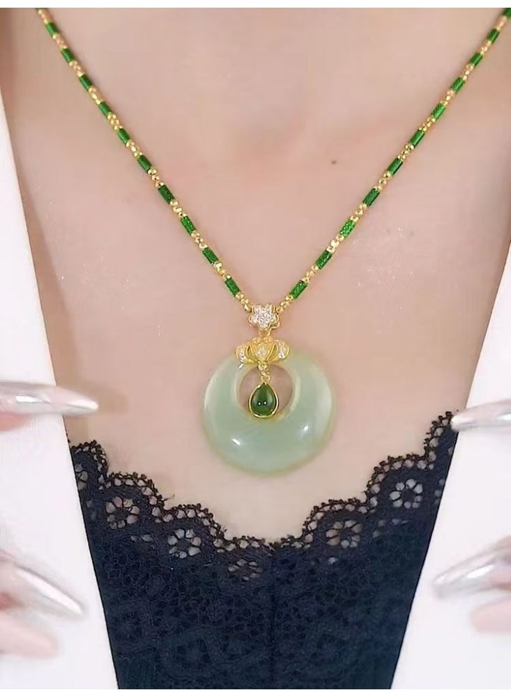 Akali Elegant Green Jade Circle Pendant Necklace with Gold and Diamond Details – Symbol of Harmony and Prosperity - Image 3