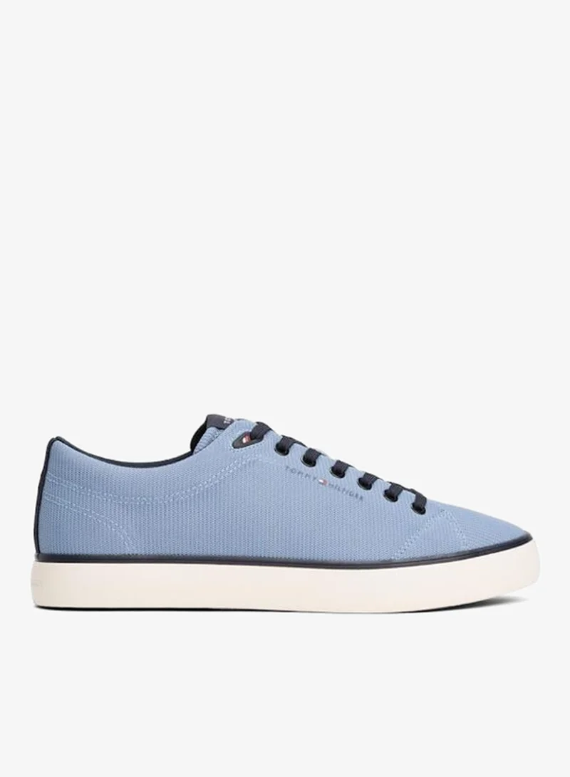 Casual Low Top Sneakers