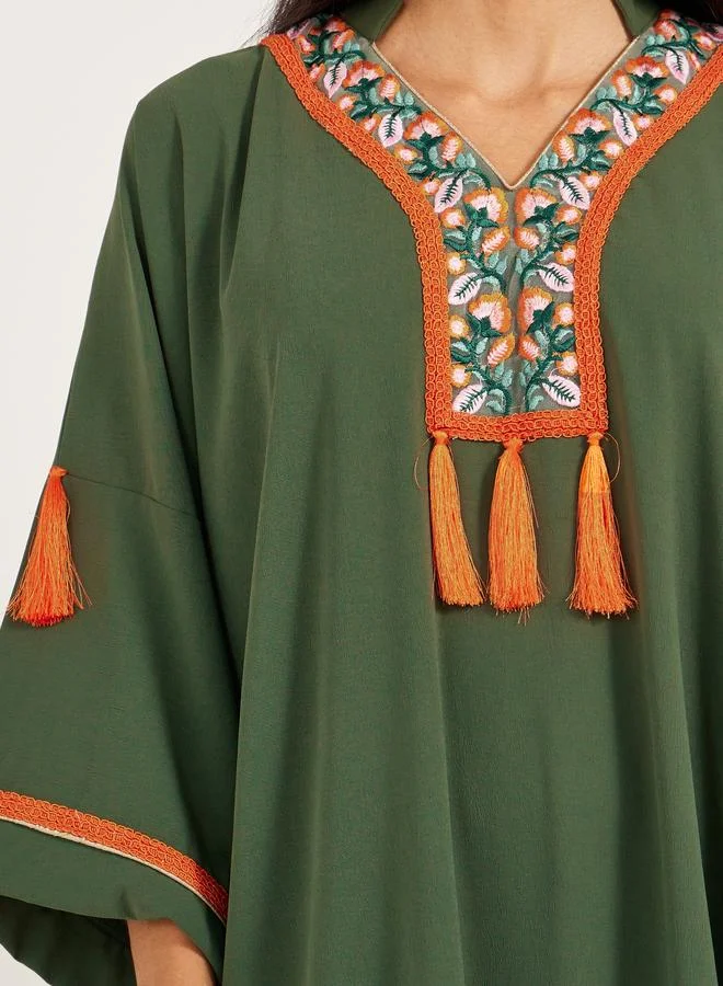 Maxim Creation Maxim Creation Embroidered V-Neck Tasseled A-Line Kaftan