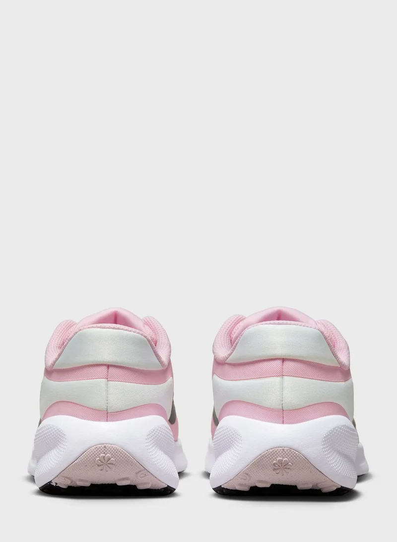 Nike Youth Revolution 7 Gs