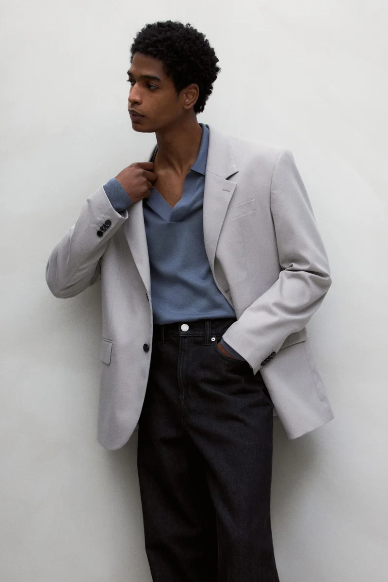 اتش اند ام بنطلون من قماش التويل بقصّة مريحة بخمسة جيوب