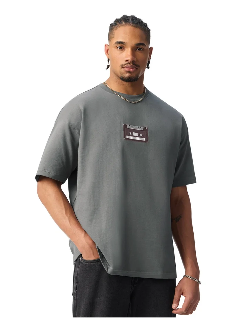 ذا سوليد ستور The Souled Store Oversized T-Shirt: Cassette Men and Boys Short Sleeves Round Neck Charcoal Grey Embroidered Retro Graphic Oversized T-Shirts
