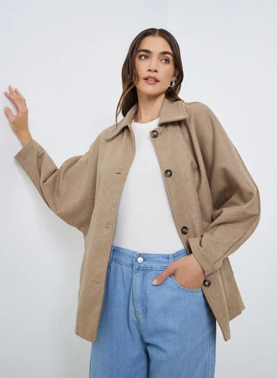 ستايلي معطف فضفاض بتفاصيل أزرار