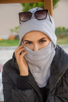 عيشة تستور Aisha Hijab Masked Beanie
