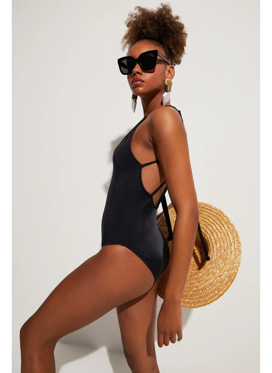 جون Halter Neck Backless Swimsuit