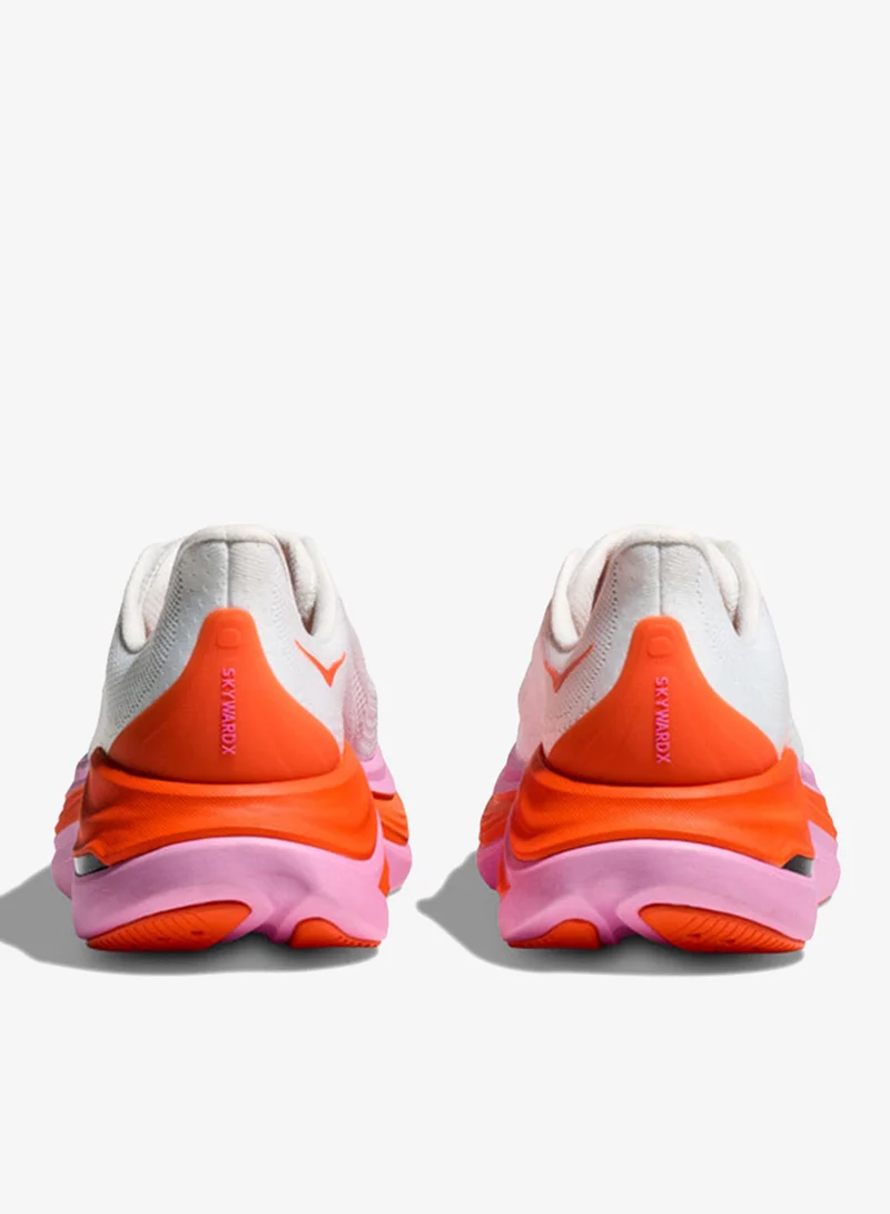 هوكا دبليو سكايوارد إكس