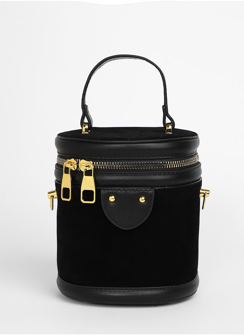 Women's The Velvet Bucket Bag - Midnight Black - pzsku/Z5AD42A7E8143C2EDCEFAZ/45/_/1741337057/a47f83ba-5388-4d80-ae19-c954dc34098b