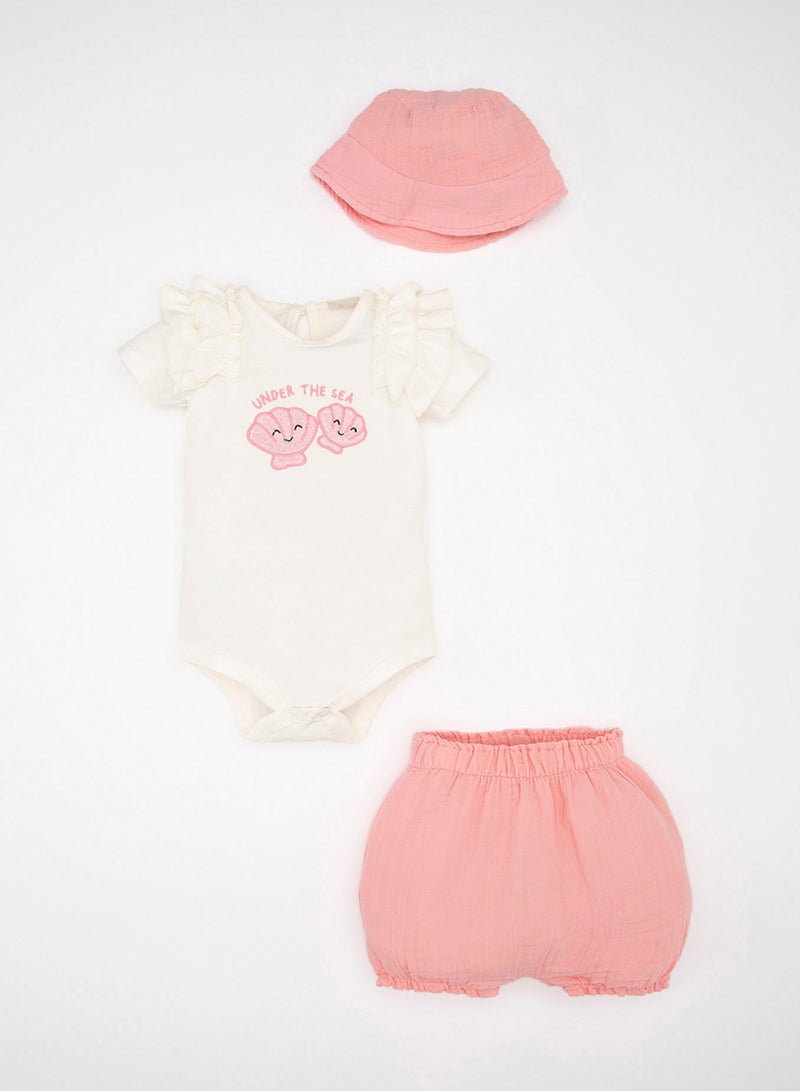 DeFacto Printed Short Sleeve Snap-Up Bodysuit Shorts Hat Muslin 3-Piece Set  - Image 1