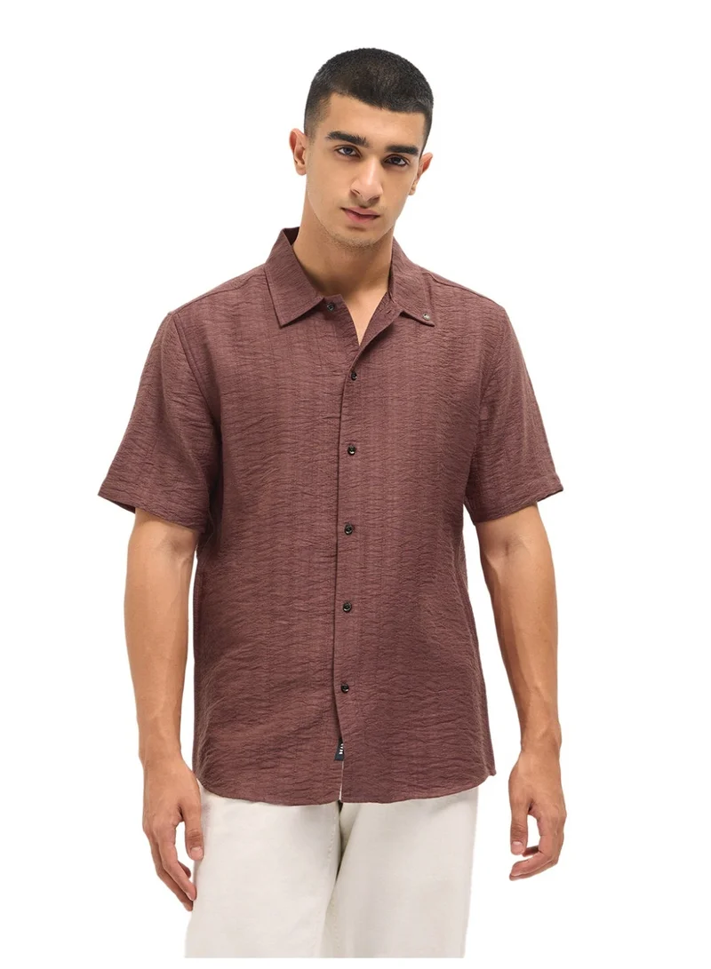 ذا بير هاوس Men’s Classic Short Sleeve Casual Shirt – Lightweight, Breathable, and Designed for a Smart Yet Easygoing Look All Day Long