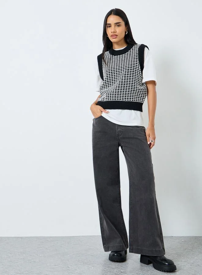 ستايلي بلوزة فيست بدون أكمام