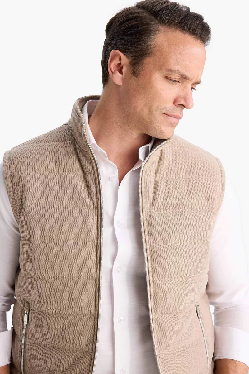 Defacto  Slim Fit Stand Collar Lined Zippered Seasonal Spring Vest for Men | Best Price UAE