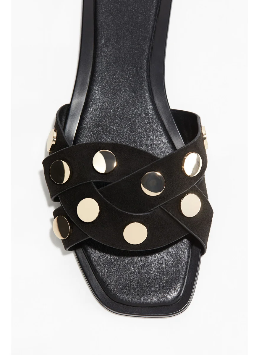 اتش اند ام Braided Sandals