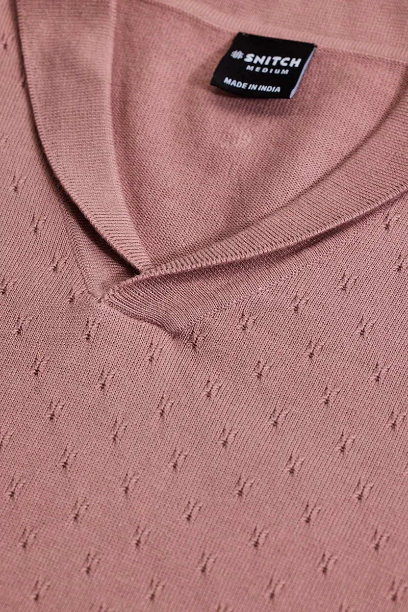 سنيتش تيشيرت وردي بتصميم ذاتي