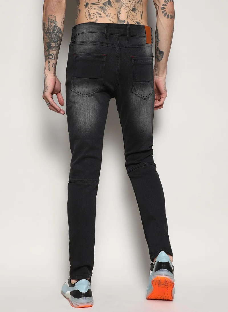Campus Sutra Men's Black Self-Design Patched Stitched Denim Jeans